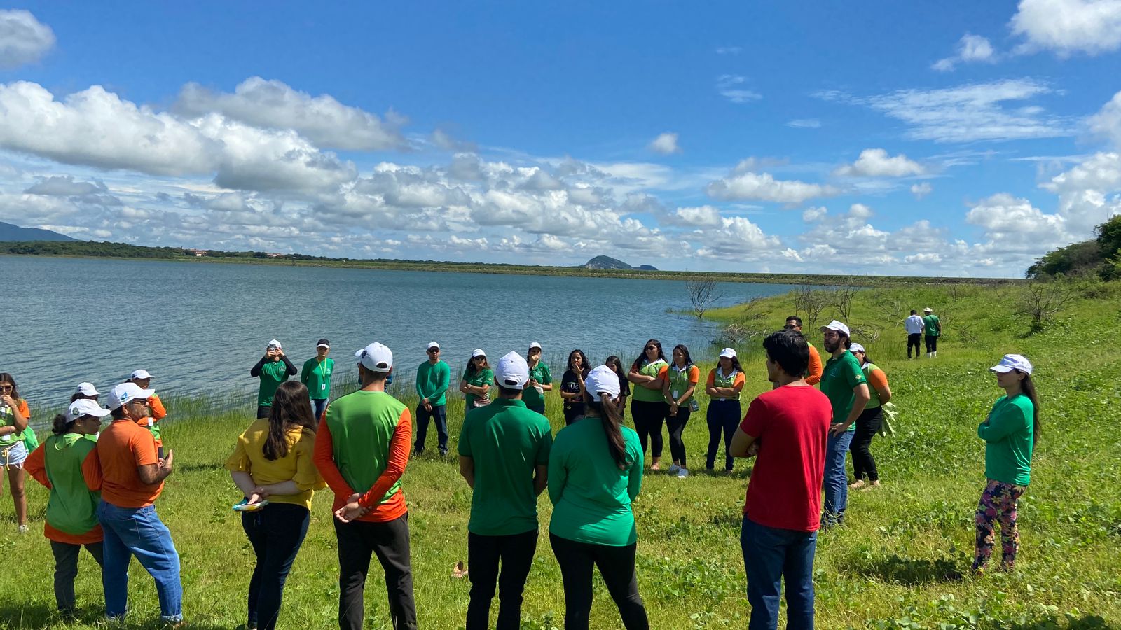 SEMA e Cagece celebram o Dia Mundial da Água com plantio de espécies nativas no Parque Estadual das Águas