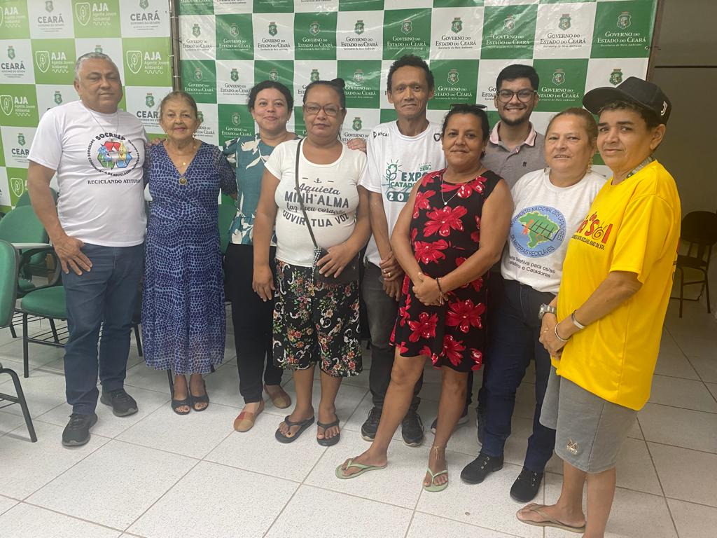 Seplag assina com a SEMA e a Socrelp termo de compromisso para adesão ao  programa Coleta Seletiva Solidária - Secretaria do Meio Ambiente