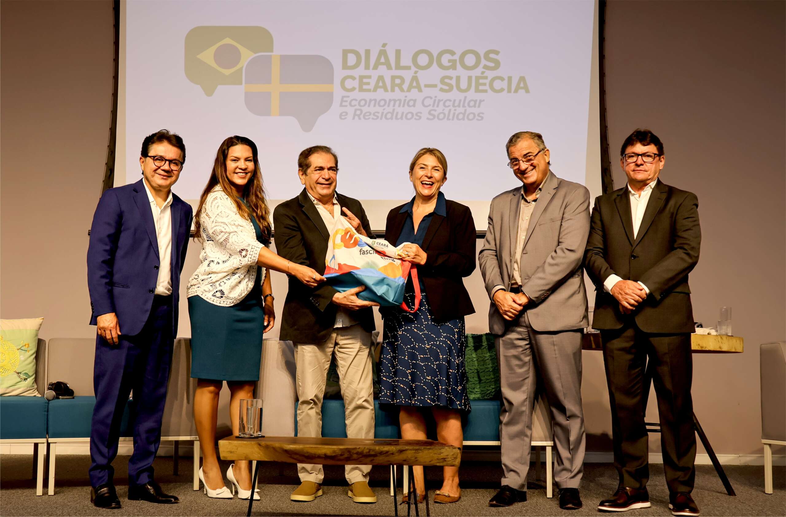 Gestão de resíduos sólidos é destaque em encontro internacional entre Ceará e Suécia