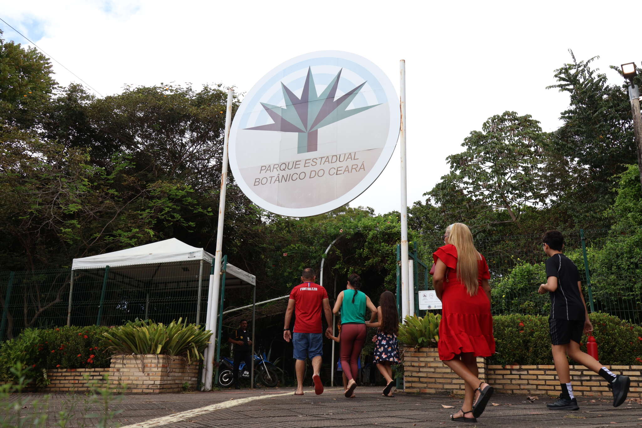 Natal no Parque Estadual Botânico do Ceará acontece neste domingo com oficinas, trilha e exposições.
